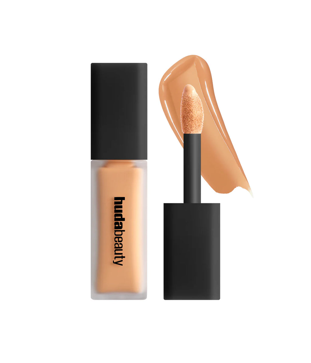 Huda Beauty FauxFilter Luminous Matte Concealer