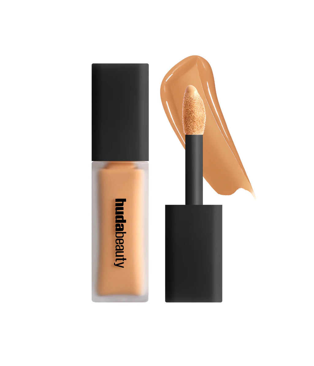 Huda Beauty FauxFilter Luminous Matte Concealer