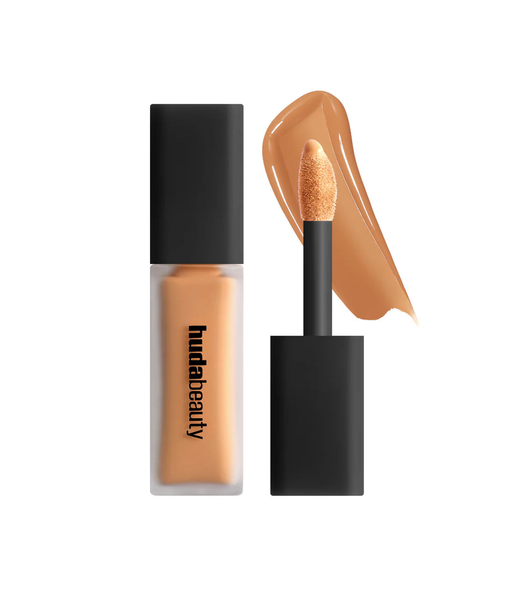 Huda Beauty FauxFilter Luminous Matte Concealer