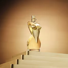 Gaultier Divine - Eau de Parfum - Notas de Sal, flor de lis, merengue