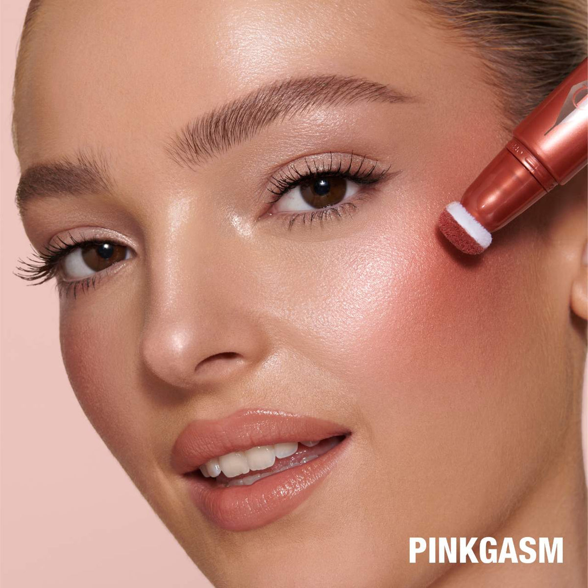 Charlotte Tilbury Beauty Light Wand — Pinkgasm — 3