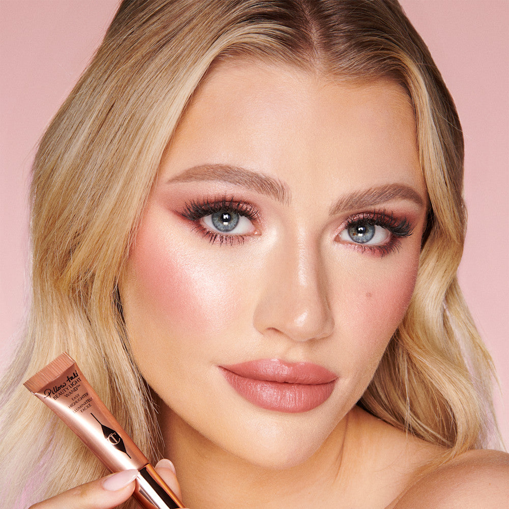 Charlotte Tilbury Pillow Talk Iconic Lip & Cheek Kit - Default Title - official image 2