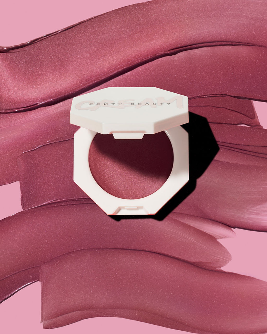 Fenty Beauty Cheeks Out Freestyle Cream Blush - Riri - official image 4