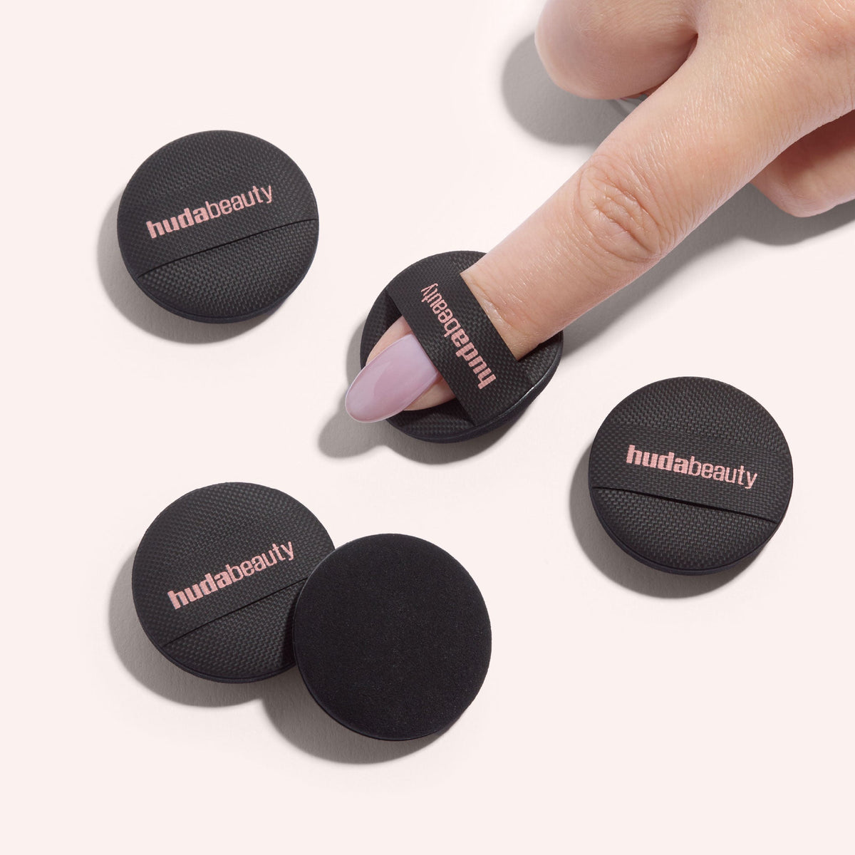 HUDA BEAUTY Mini Easy Bake Sponge Set - Default Title - official image 1
