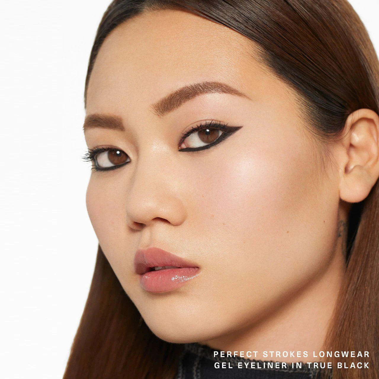 Delineador de ojos en gel de larga duración y resistente al agua Perfect Strokes